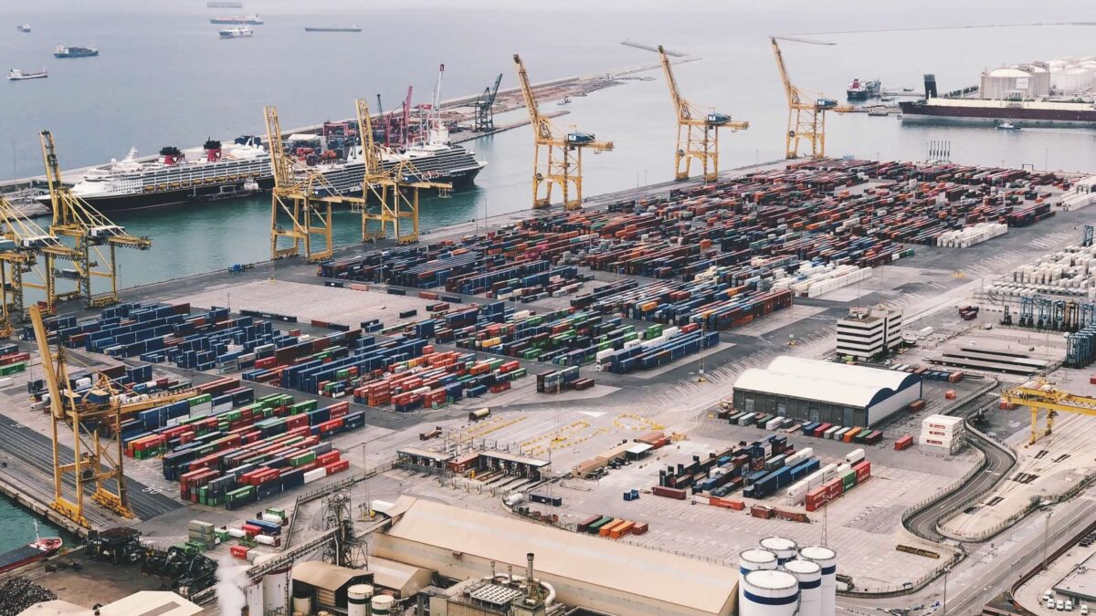 Sector exterior e inversión: las dos grietas de la economía española