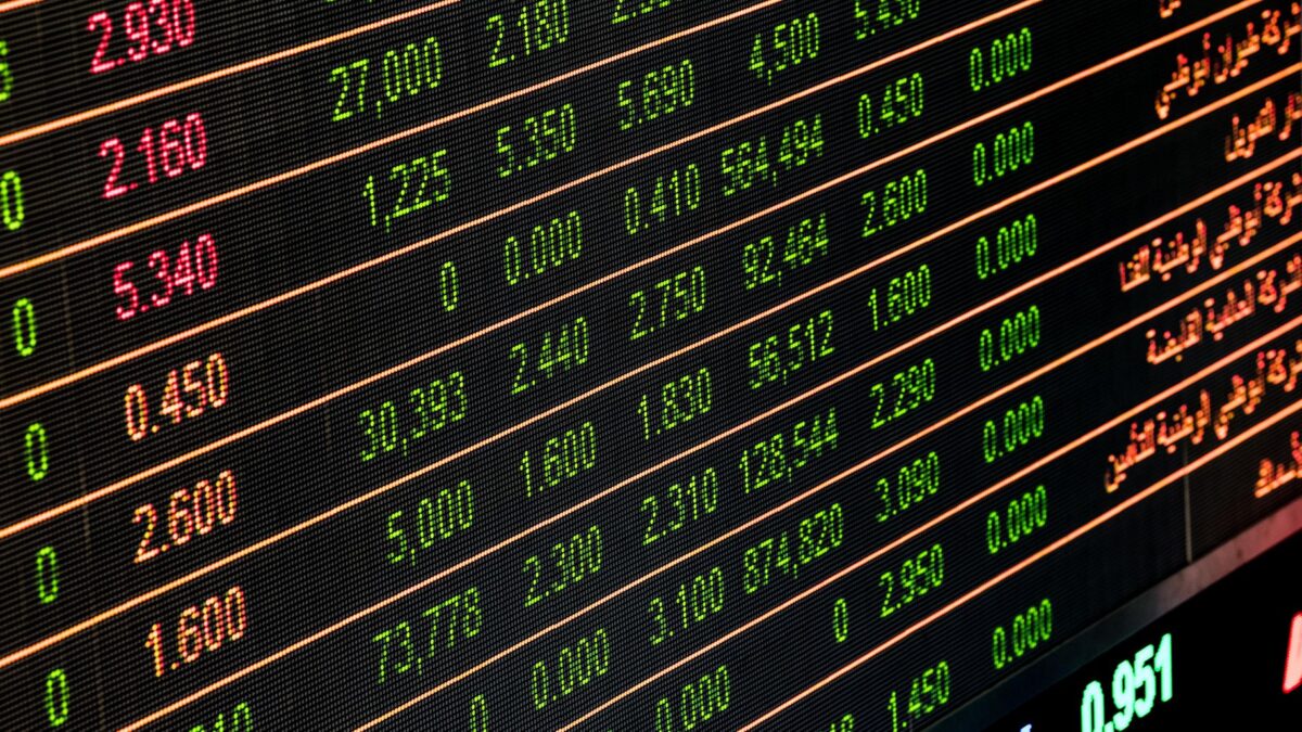 El repliegue del dólar y las bolsas europeas: cuando el ciclo americano marca el paso