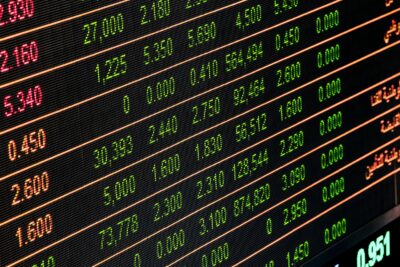 El repliegue del dólar y las bolsas europeas: cuando el ciclo americano marca el paso