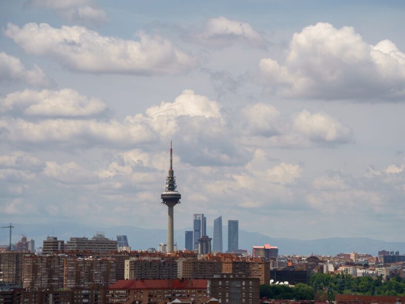 Spain’s Economic Cycle in 2026: Key Insights for Investing and Running Your Business