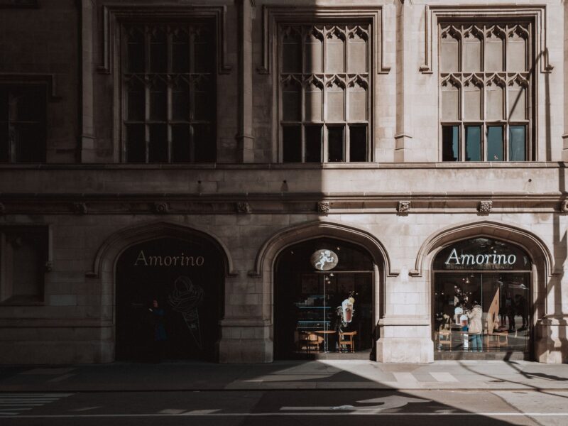Buying Commercial Premises: Who Pays the Municipal Capital Gains Tax, Property Tax, Transfer Tax and Stamp Duty