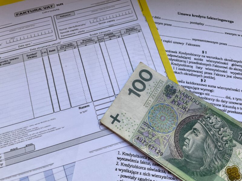 Quellensteuer für Freiberufler 2026: Wann gelten 15 %, wann 7 % – und wie wird sie im Modelo 111 gemeldet?