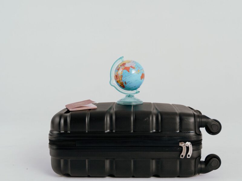 Leaving Spain: Exit Tax, Tax Deregistration, and How to Close Out Your Taxes Properly