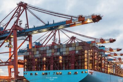 IVA intracomunitario: cómo comprar y vender en la UE sin sustos (ROI, 349 y autorrepercusión)