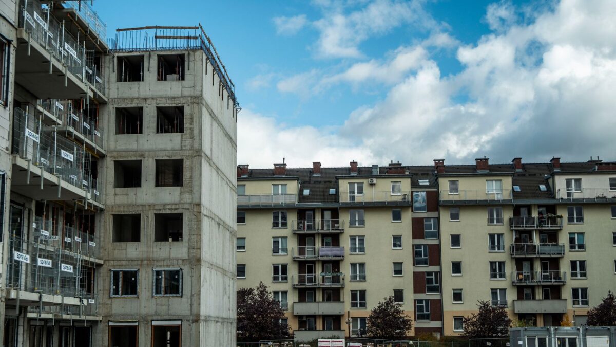 Fondo soberano y vivienda de alquiler: qué puede cambiar para la economía y las empresas en España