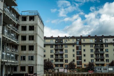 Fondo soberano y vivienda de alquiler: qué puede cambiar para la economía y las empresas en España