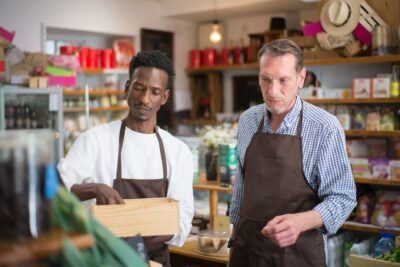 Contratar al primer empleado: cuánto cuesta realmente una nómina a la empresa